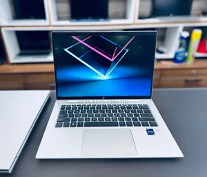 New Laptop HP EliteBook x360 1040 G10 16GB Intel Core i7 SSD 512GB