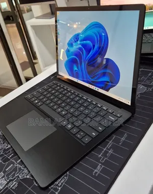 New Laptop Microsoft Surface Laptop 3 16GB Intel Core i7 SSD 256GB