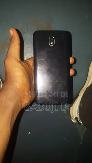 Samsung Galaxy J7 16 GB Black