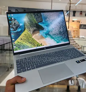 New Laptop HP Pavilion 15 16GB Intel Core Ultra 7 SSD 1T