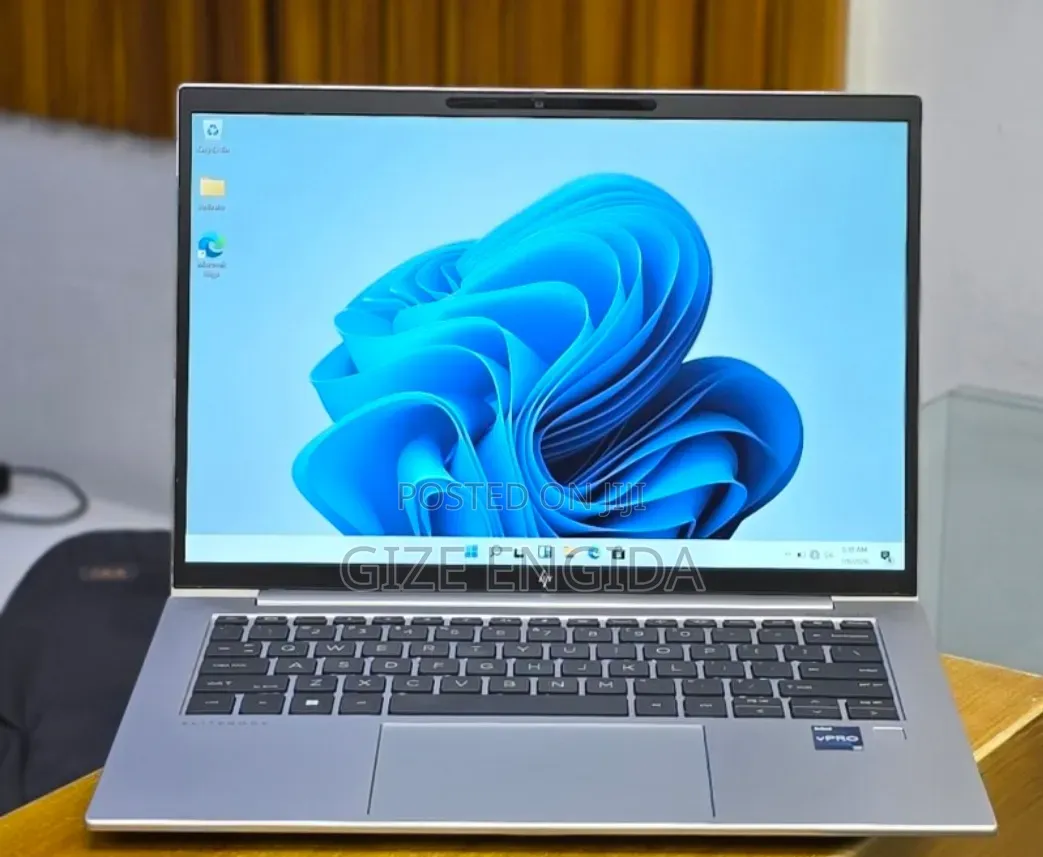 New Laptop HP EliteBook 840 G10 16GB Intel Core i7 SSD 512GB