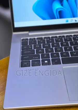 New Laptop HP EliteBook 840 G10 16GB Intel Core i7 SSD 512GB