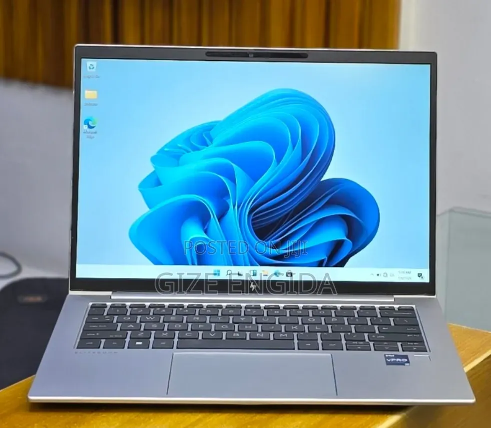 New Laptop HP EliteBook 840 G10 16GB Intel Core i7 SSD 512GB