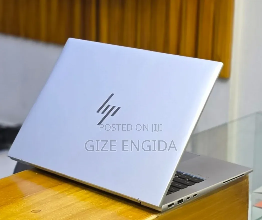 New Laptop HP EliteBook 840 G10 16GB Intel Core i7 SSD 512GB