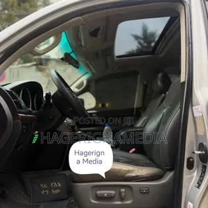 Toyota Land Cruiser 2009 Silver