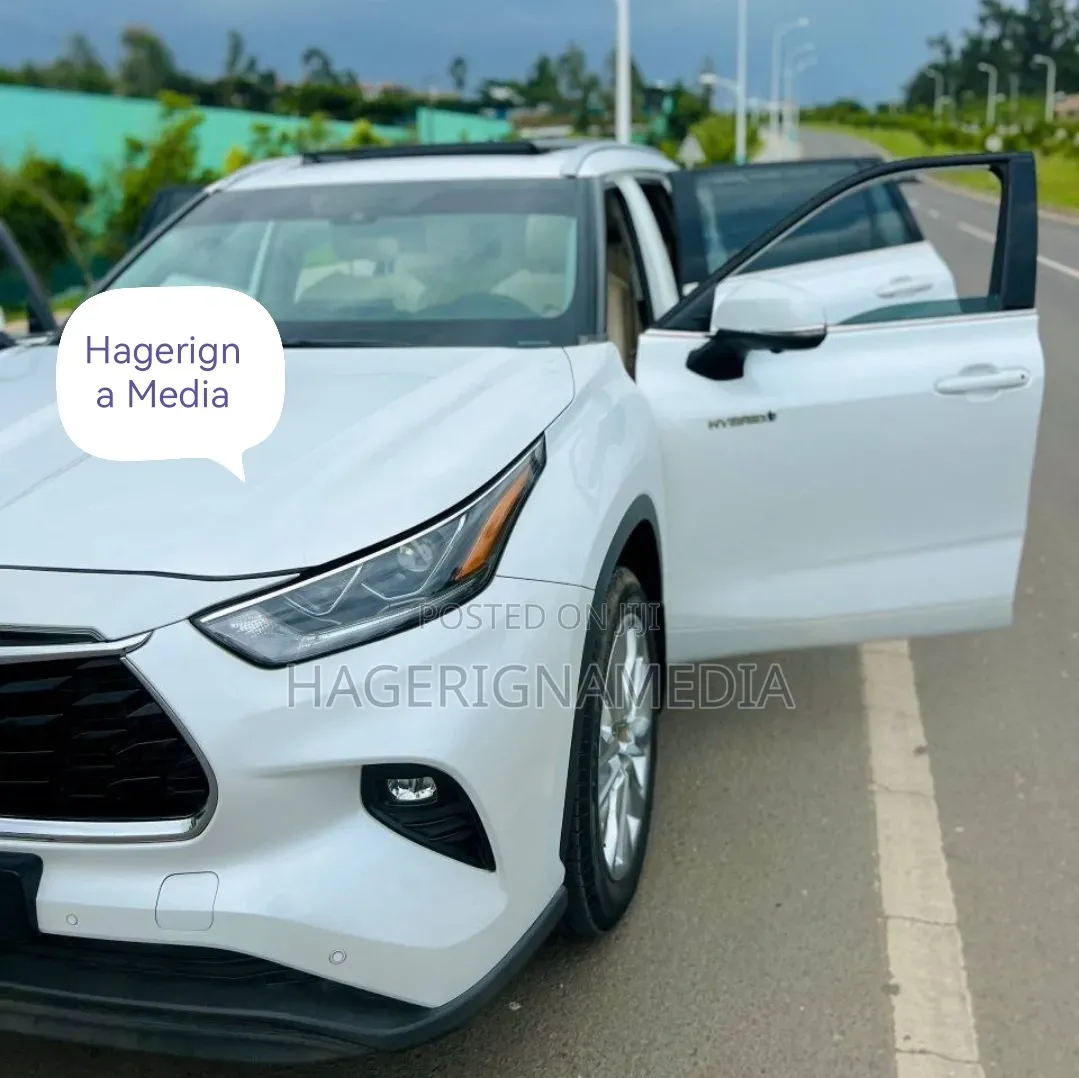 Toyota Highlander 2024 White