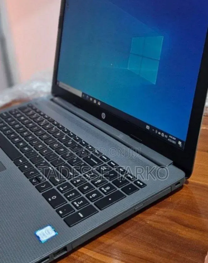 New Laptop HP Stream Notebook 8GB Intel Core i7 HDD 1T