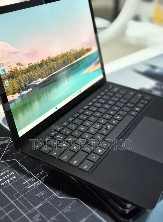 New Laptop Microsoft Surface Laptop 3 16GB Intel Core i5 SSD 256GB