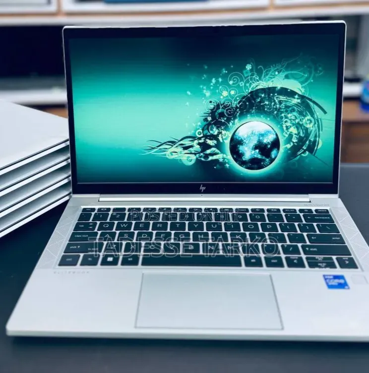 New Laptop HP EliteBook 840 G8 16GB Intel Core i5 SSD 512GB