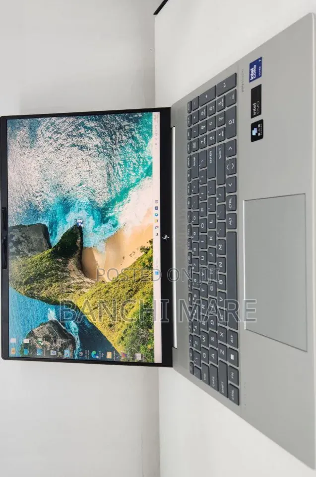New Laptop HP Pavilion 15 16GB Intel Core Ultra 7 SSD 1T