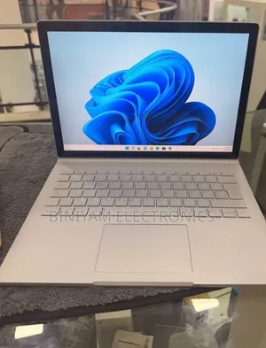 New Laptop Microsoft Surface 8GB Intel Core i5 SSD 128GB