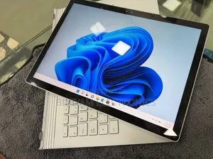 New Laptop Microsoft Surface 8GB Intel Core i5 SSD 128GB