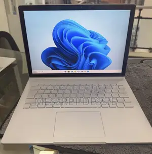 New Laptop Microsoft Surface 8GB Intel Core i5 SSD 128GB
