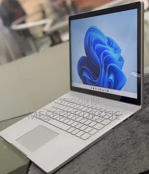 New Laptop Microsoft Surface 8GB Intel Core i5 SSD 128GB