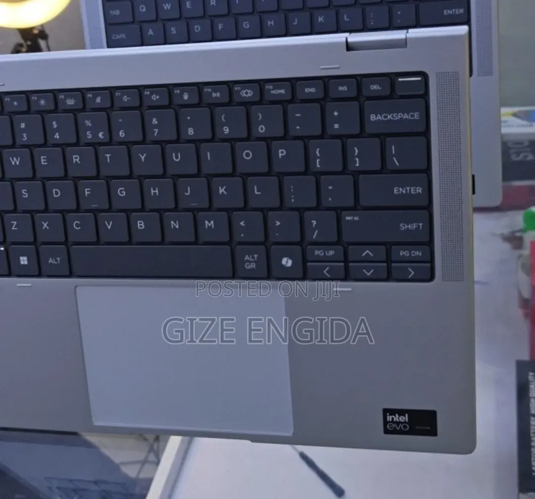 New Laptop HP EliteBook 840 G11 32GB Intel Core Ultra 7 SSD 1T