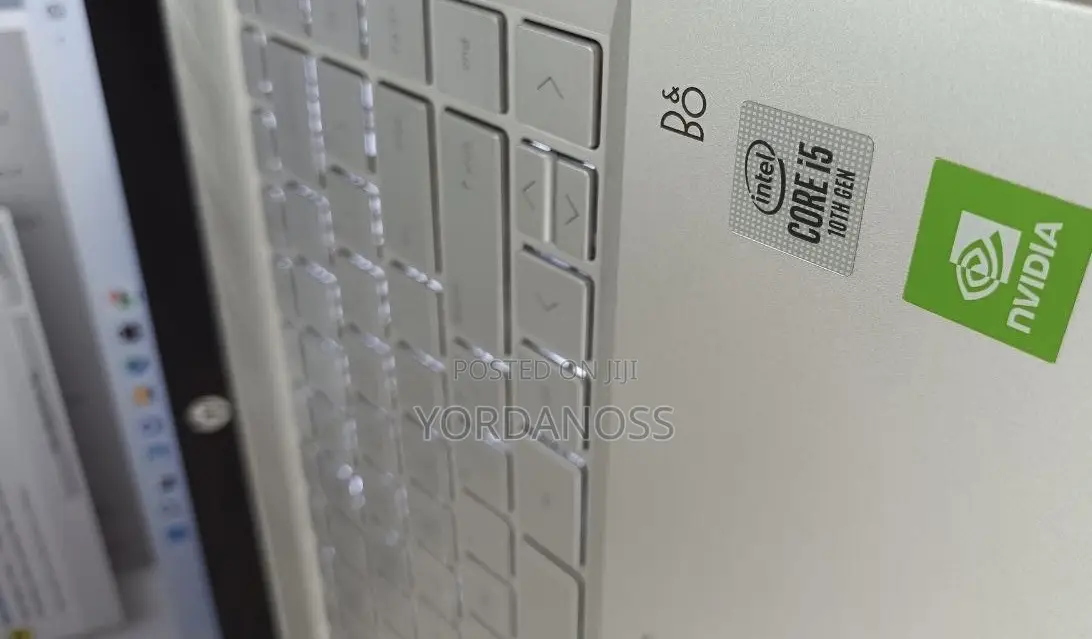 New Laptop HP Pavilion 10 8GB Intel Core i5 SSD 512GB