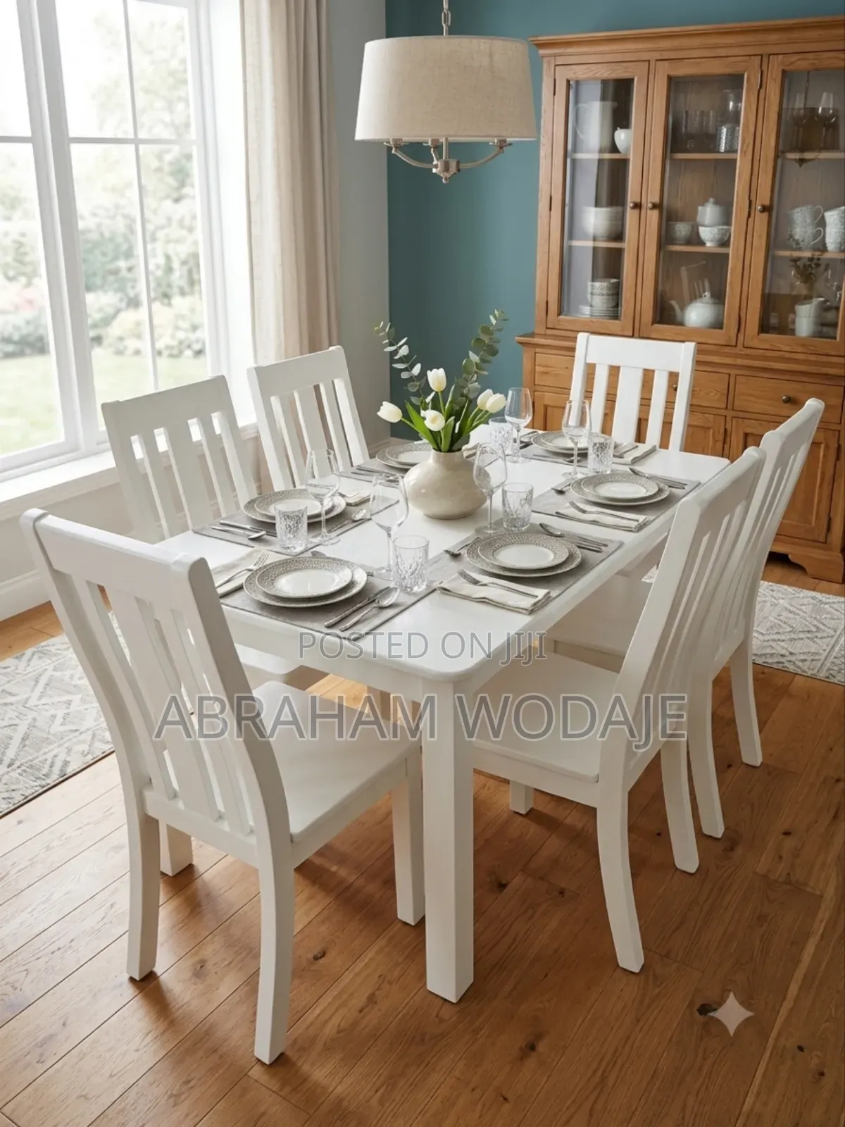 ባለ ስድስት ወንበር Dinning Table