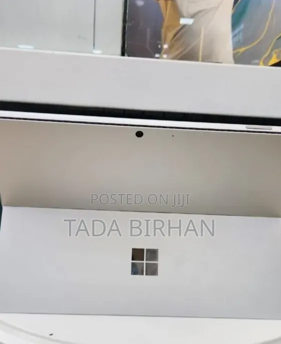New Laptop Microsoft Surface 16GB Intel Core i7 SSD 512GB