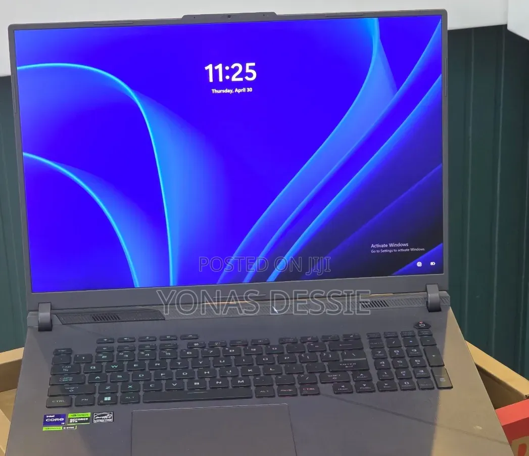New Laptop Asus ROG Strix G18 16GB Intel Core i9 SSD 1T