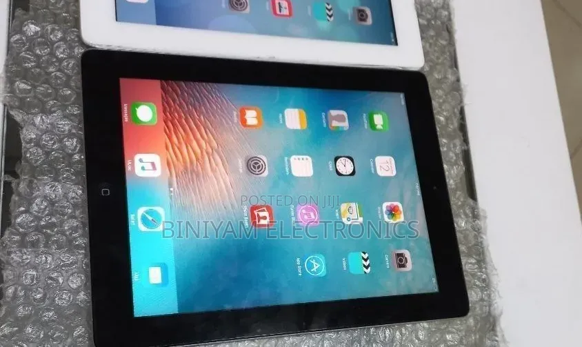 Apple iPad 2 Wi-Fi + 3G 16 GB Silver