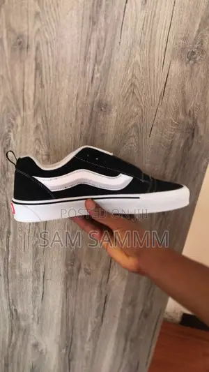 Original * Vans Kun School