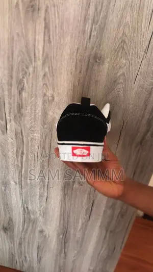 Original * Vans Kun School