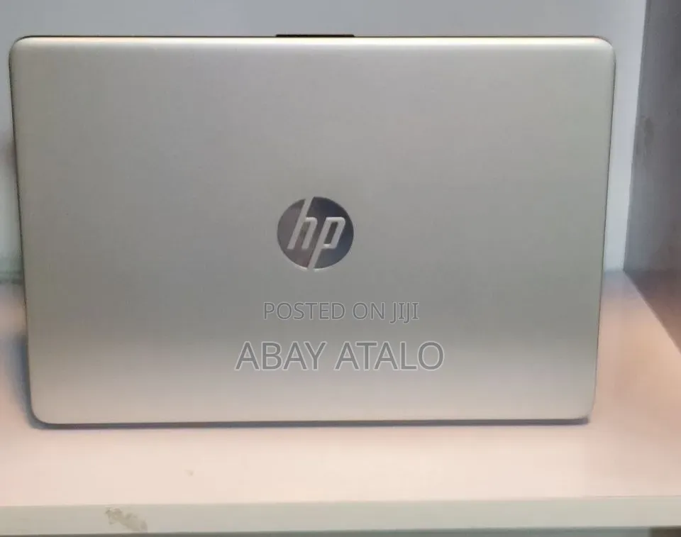 New Laptop HP EliteBook 1040 G8 16GB Intel Core i5 SSD 512GB