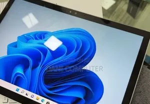New Laptop Microsoft Surface 8GB Intel Core i5 SSD 128GB
