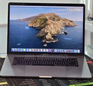 New Laptop Apple MacBook Pro 2018 32GB Intel Core i7 SSD 1T