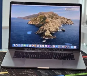 New Laptop Apple MacBook Pro 2018 32GB Intel Core i7 SSD 1T