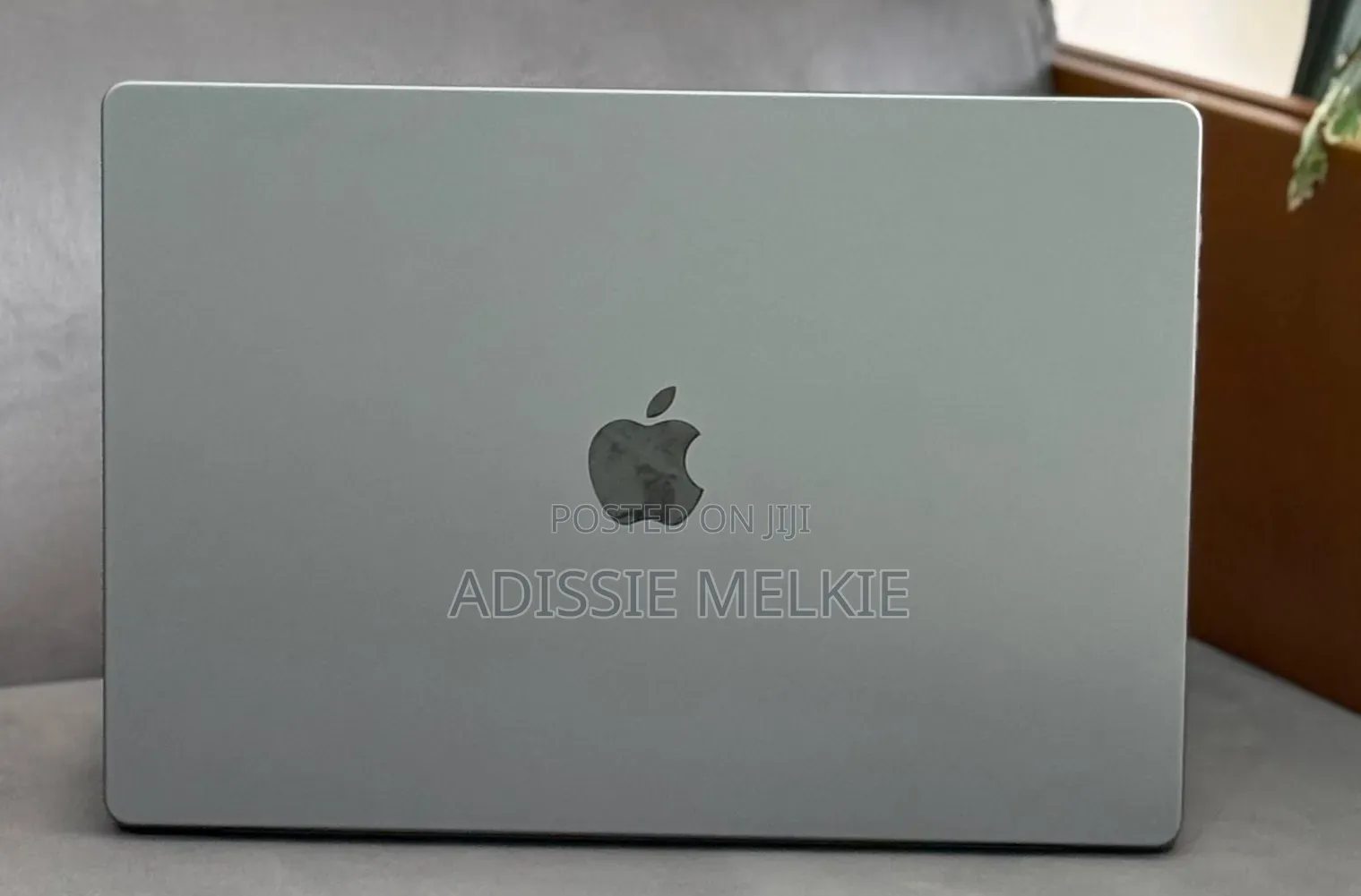 New Laptop Apple MacBook Pro 2021 M1 16GB Apple M1 Pro SSD 512GB