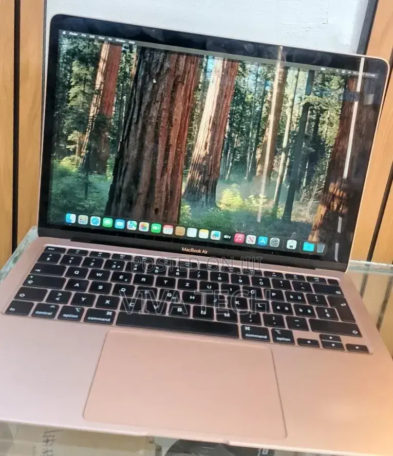 New Laptop Apple MacBook Air 2020 8GB Apple M1 SSD 256GB
