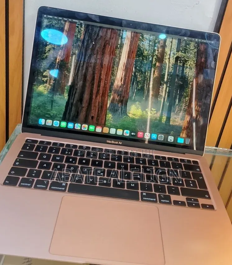 New Laptop Apple MacBook Air 2020 8GB Apple M1 SSD 256GB