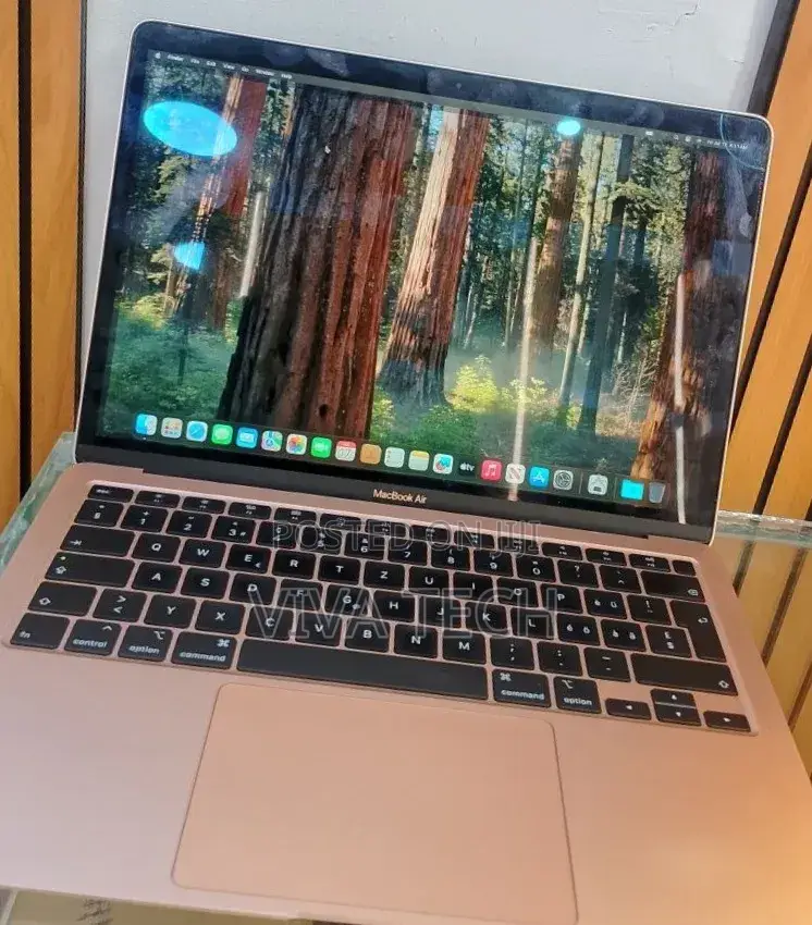 New Laptop Apple MacBook Air 2020 8GB Apple M1 SSD 256GB