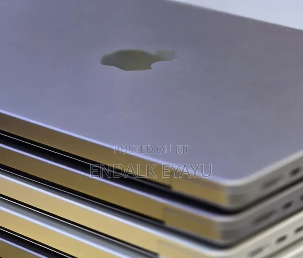 New Laptop Apple MacBook Pro 32GB Apple M1 Pro SSD 512GB