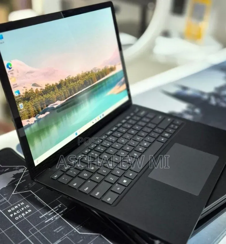 New Laptop Microsoft Surface Laptop 3 16GB Intel Core i7 SSD 256GB