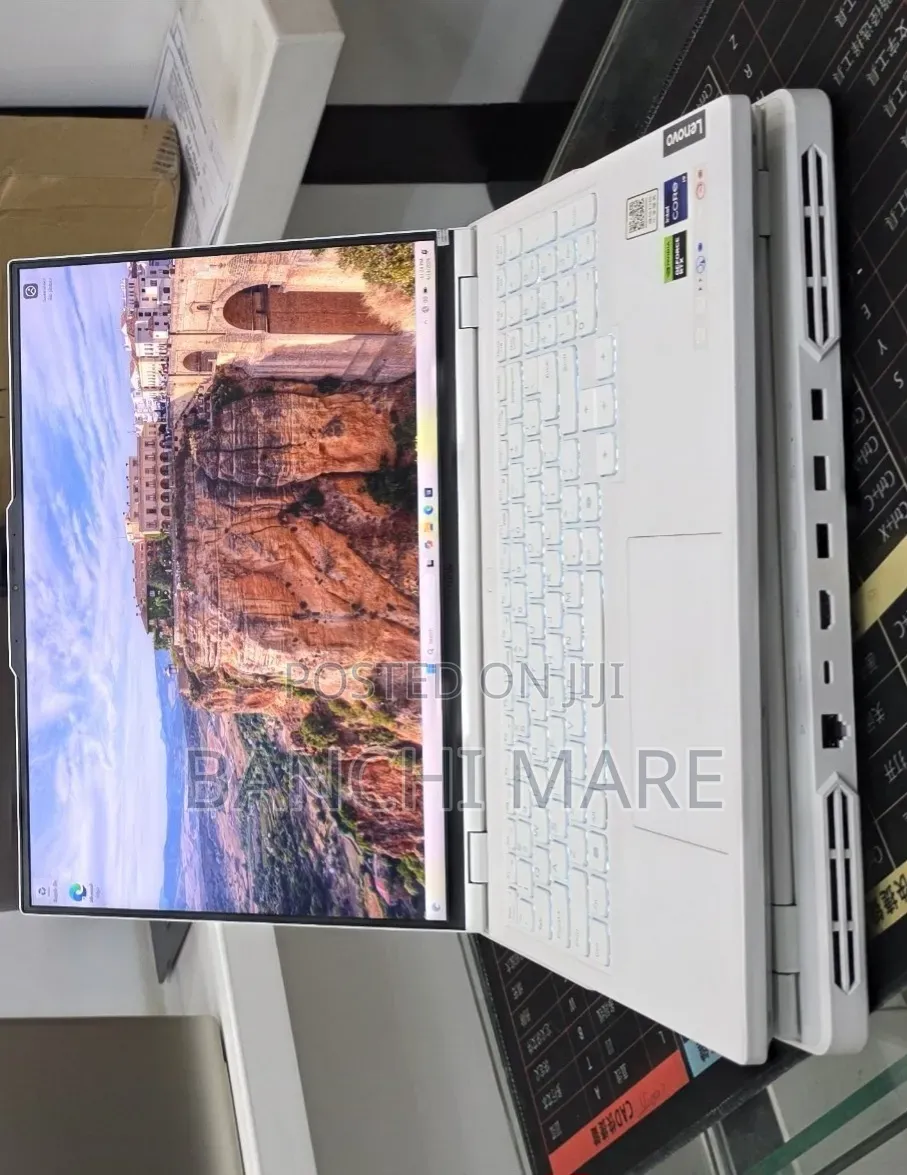 New Laptop Lenovo Legion 9 16GB Intel Core i9 SSD 1T