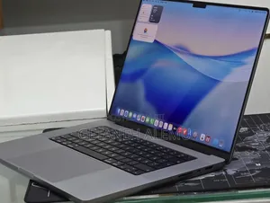 New Laptop Apple MacBook Pro 2021 M1 32GB AMD A10 SSD 1T