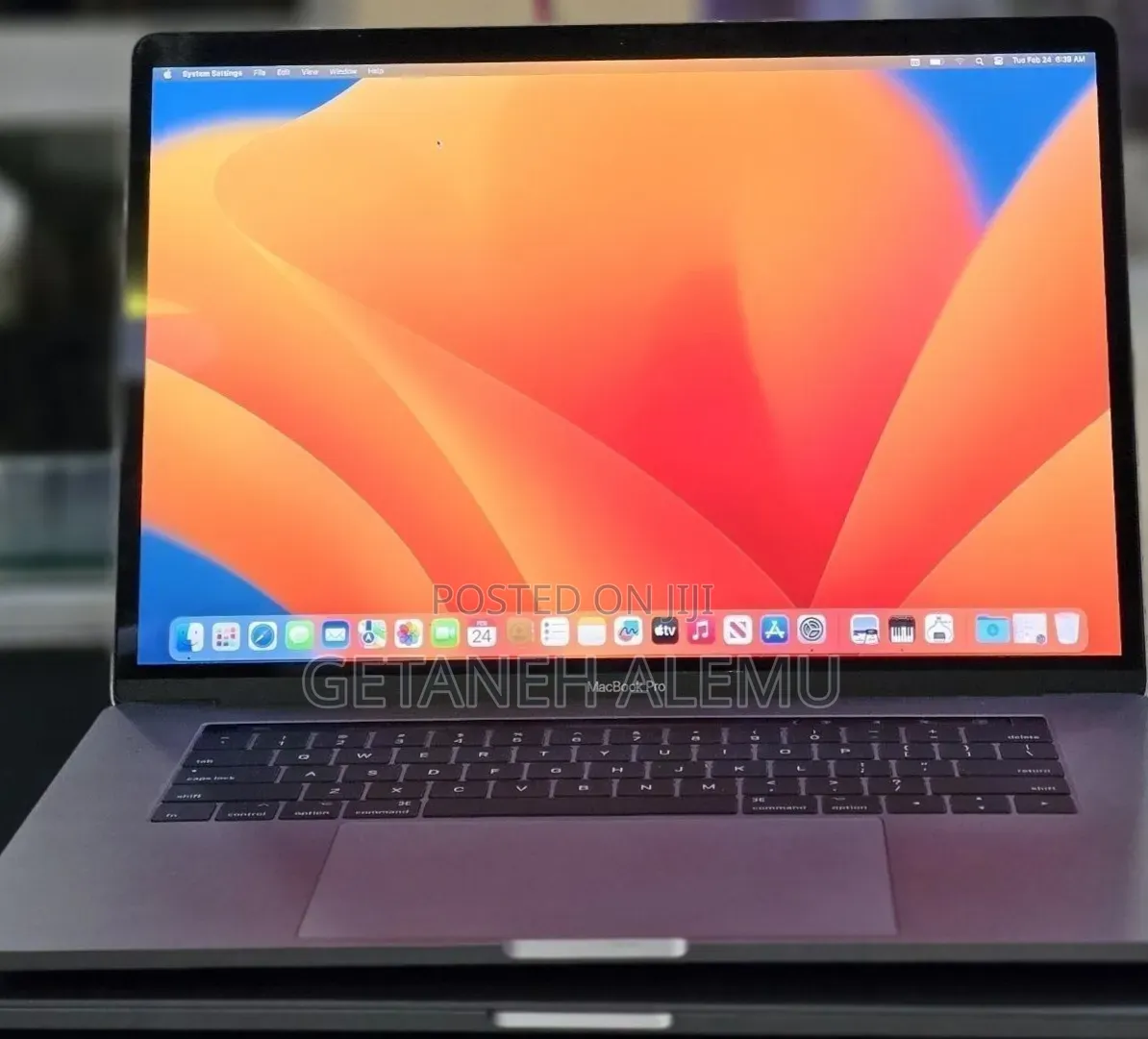 New Laptop Apple MacBook Pro 2017 16GB Intel Core i7 SSD 512GB