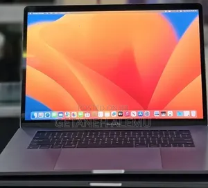 New Laptop Apple MacBook Pro 2017 16GB Intel Core i7 SSD 512GB