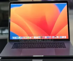 New Laptop Apple MacBook Pro 2017 16GB Intel Core i7 SSD 512GB
