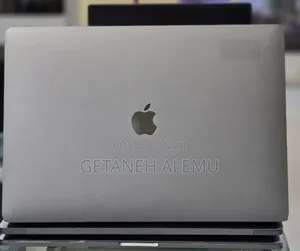 New Laptop Apple MacBook Pro 2017 16GB Intel Core i7 SSD 512GB
