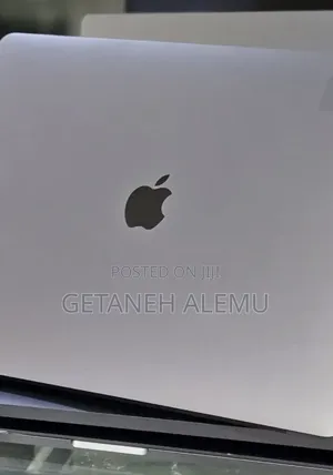 New Laptop Apple MacBook Pro 2017 16GB Intel Core i7 SSD 512GB