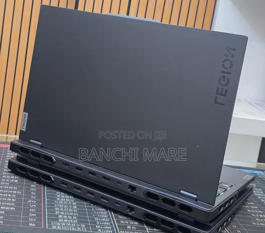 New Laptop Lenovo Legion Pro 7 48GB Intel Core i9 SSD 1T