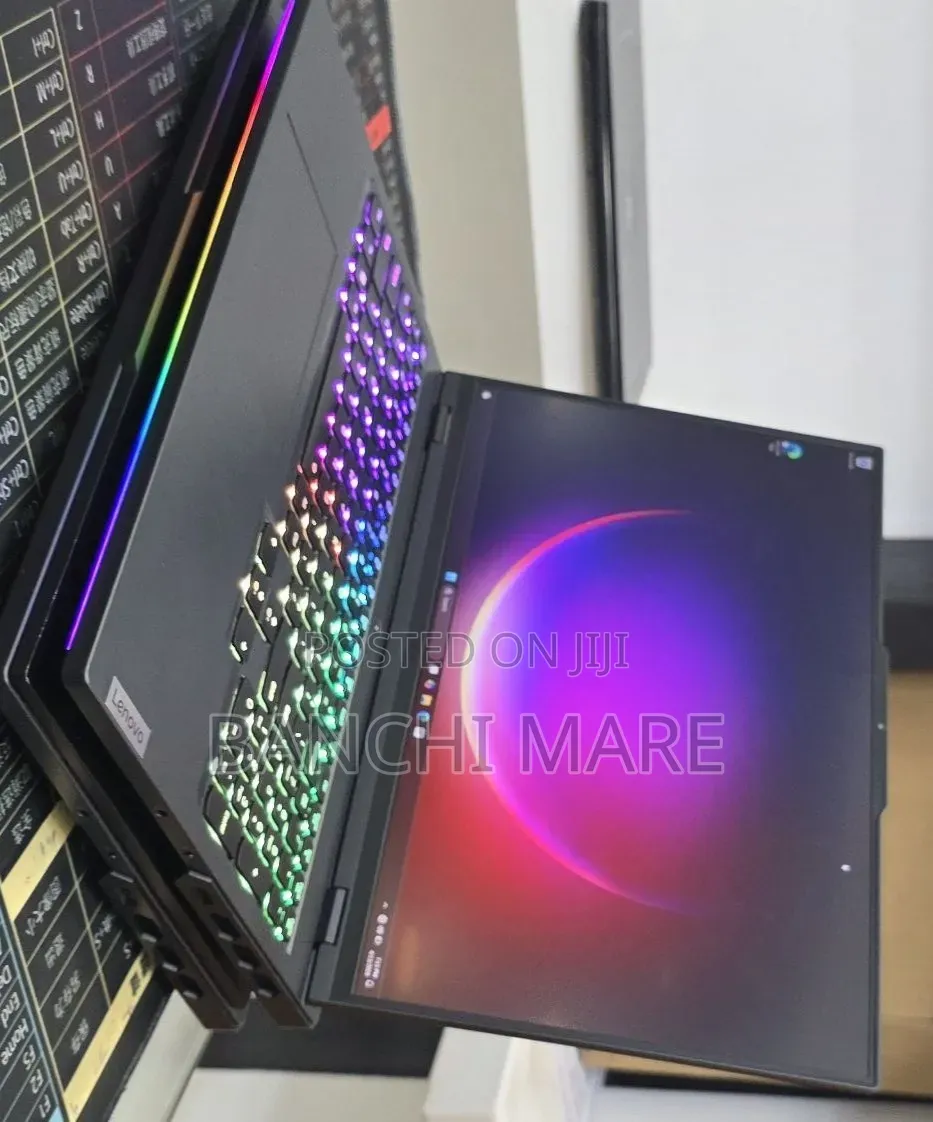 New Laptop Lenovo Legion Pro 7 48GB Intel Core i9 SSD 1T