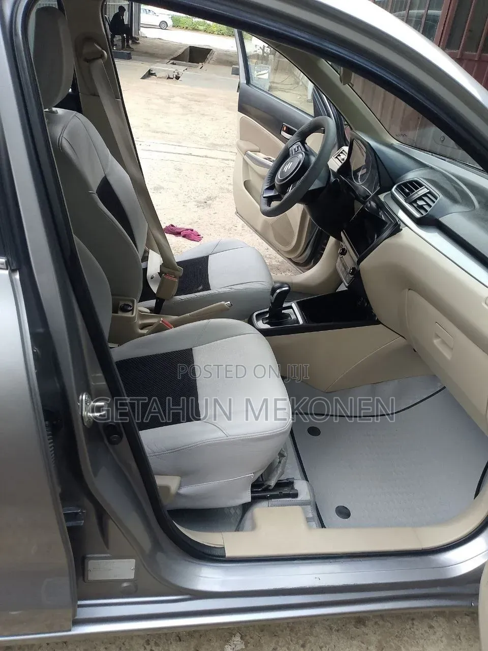 Suzuki Dzire 2023 Silver