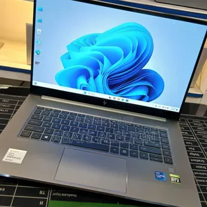 New Laptop HP ZBook Studio 32GB Intel Core i7 SSD 1T