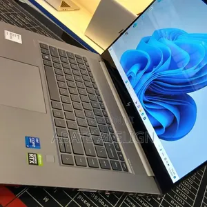 New Laptop HP ZBook Studio 32GB Intel Core i7 SSD 1T