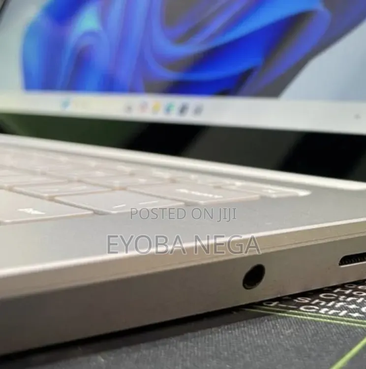 New Laptop Microsoft Surface 16GB Intel Core Ultra 7 SSD 512GB