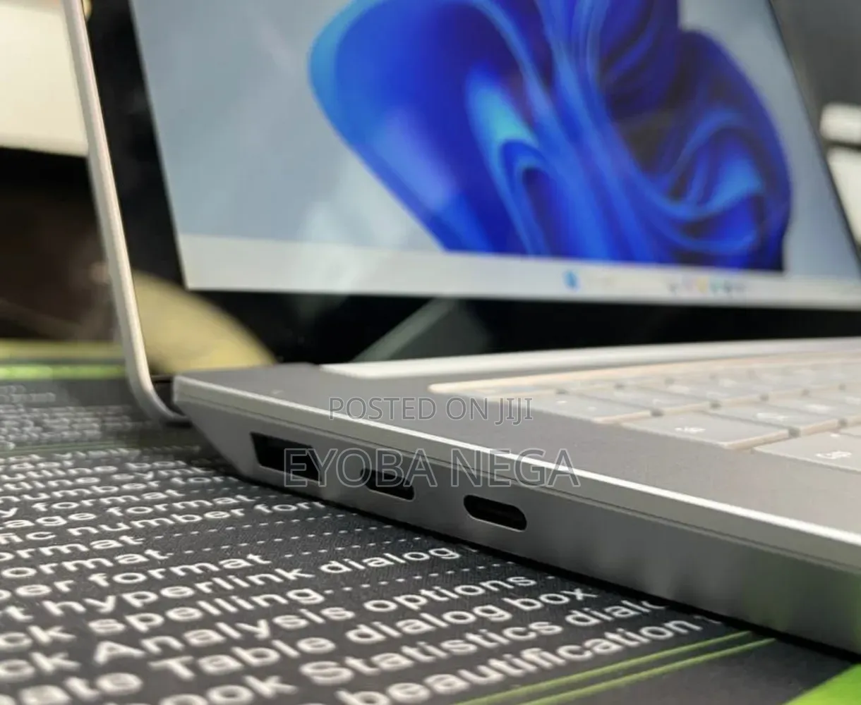 New Laptop Microsoft Surface 16GB Intel Core Ultra 7 SSD 512GB